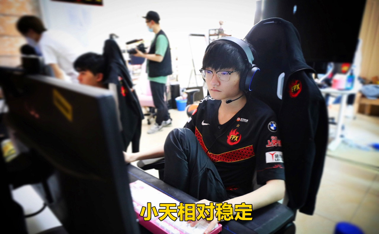 Karsa意外战胜DWG，大比分获胜引爆全场！全场沸腾不已