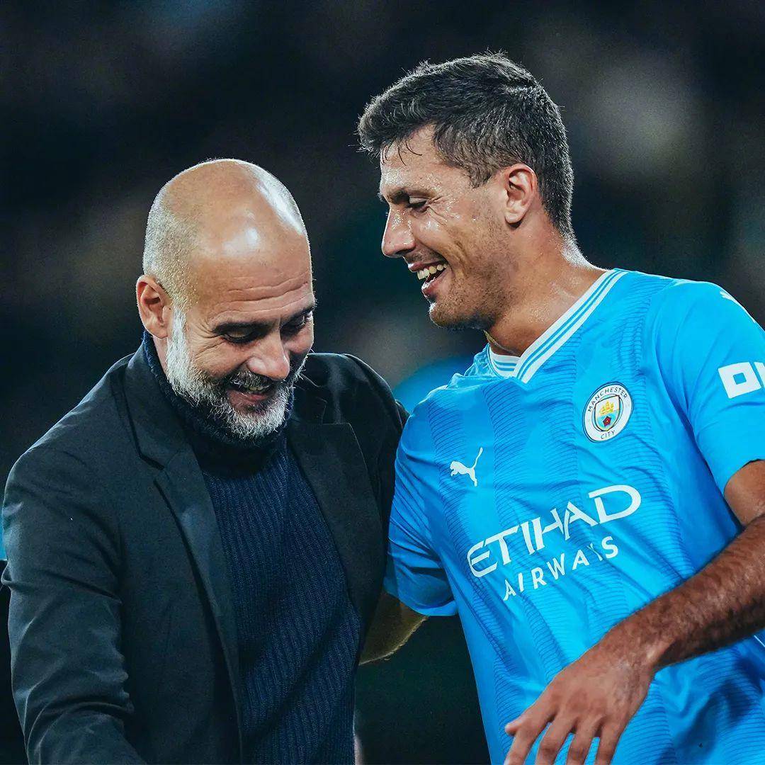 今晨突围战来临，费耶诺德围绕足总杯复出首秀，悬念犹存，赛季目标并未改变