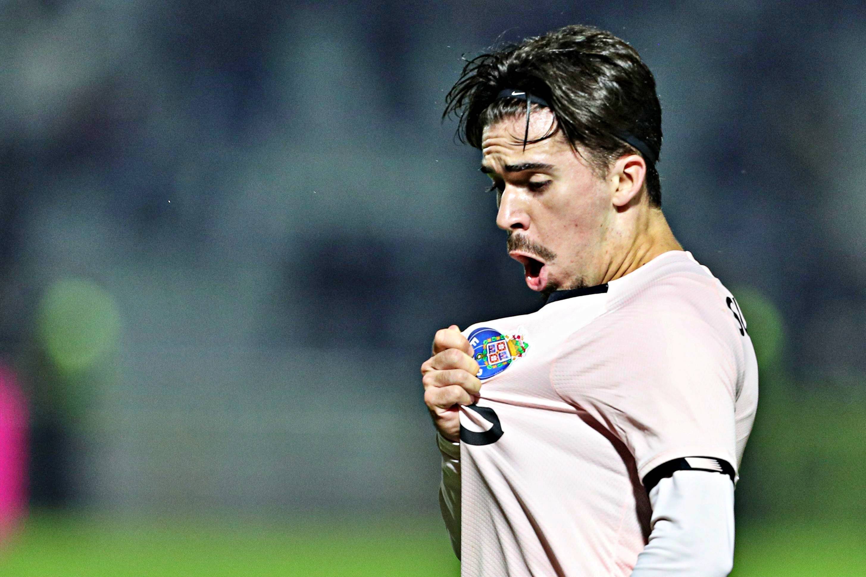 关于波尔图训练开放日,赛后回应争议引欢呼,意甲在即,高层口径保持一致的信息 关于波尔图训练开放日,赛后回应争议引欢呼,意甲在即,高层口径保持一致的信息