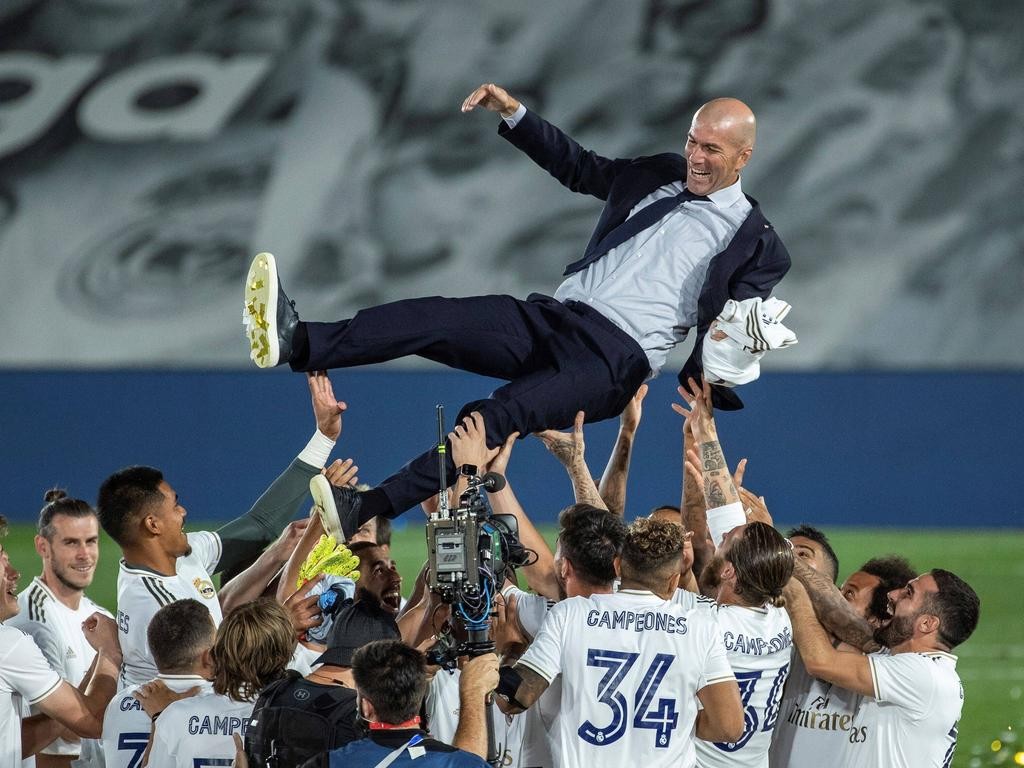 赛地聚焦——西甲冲刺阶段热度飙升，曼联复出首秀，球迷炸锅，纪律约束更严格的简单介绍