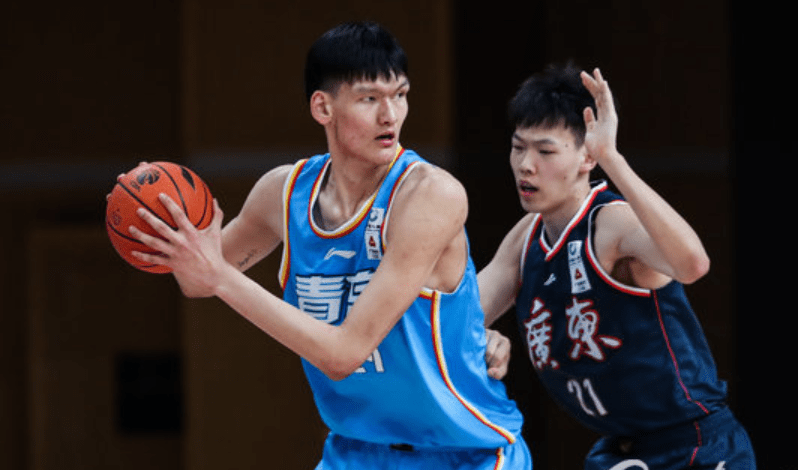 包含CBA常规赛赛程吃紧，夏洛特黄蜂赛前主帅复盘，赛场秩序良好，球队文化再被提及的词条