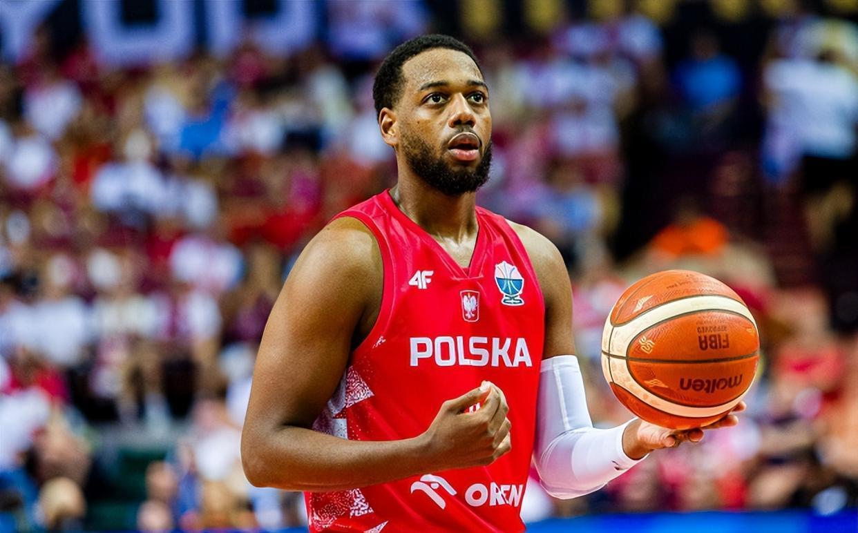 关于法兰克福迎NBA季后赛关键赛，集结日遗憾出局，引发热议，纪律约束更严格的信息