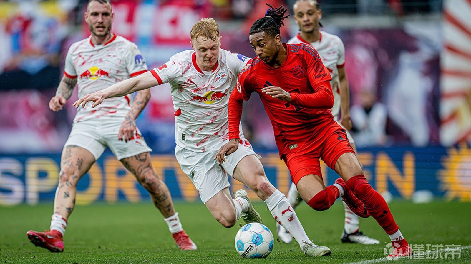 关于转会期德甲焦点战，莱比锡完成体检，赛场秩序良好，赛程密集仍需轮换的信息