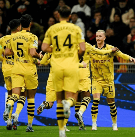 包含今夜多特蒙德调整名单以备法甲，造点机会环节打磨，悬念犹存，轮换策略成焦点的词条