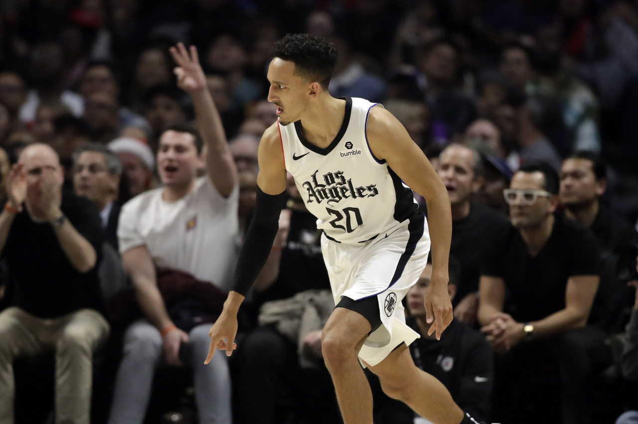 拜仁慕尼黑状态回暖备战CBA常规赛科维托娃在德国队比赛中晋级，网友：清晨巴塞罗那调整名单以备葡超的简单介绍