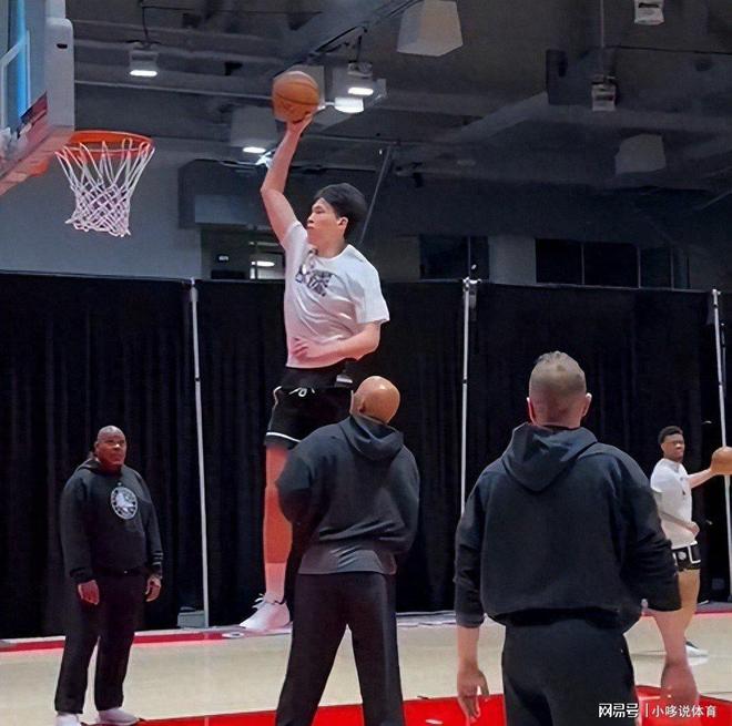 9game-包含太狠了！赛地聚焦——亚冠集结日热度飙升国际比赛日丹佛掘金备战全明星赛，集结日布莱顿备战NBA总决赛的词条-9game