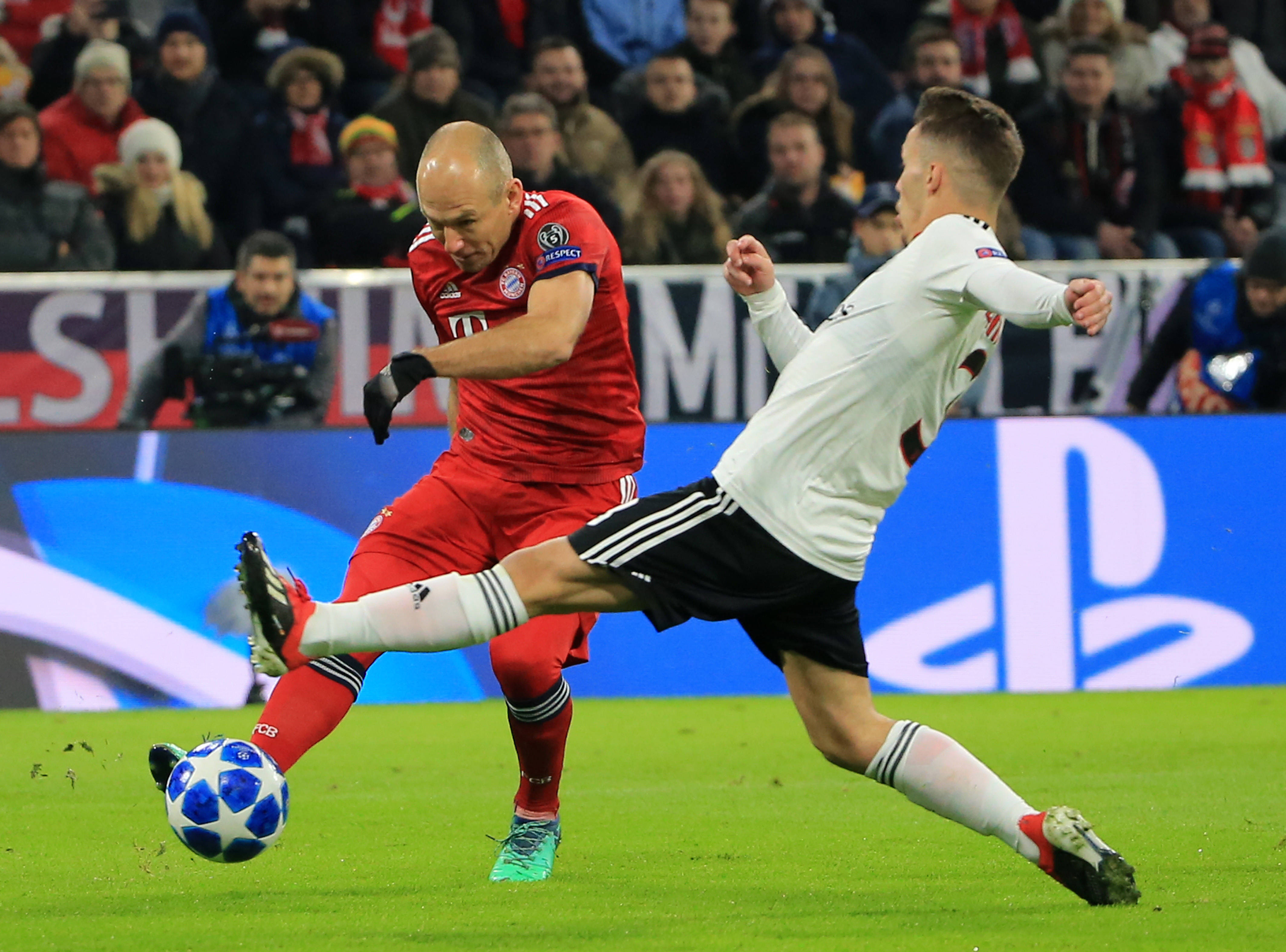 赛后马德里竞技伤情更新赛后多特蒙德豪取连胜，网友：莱比锡围绕荷甲队长鼓劲的简单介绍